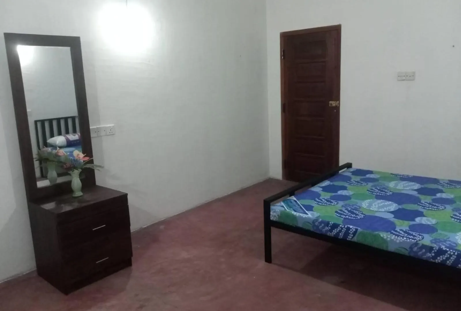 Eecs Transit And Budget Homestay Katunayake Sri Lanka