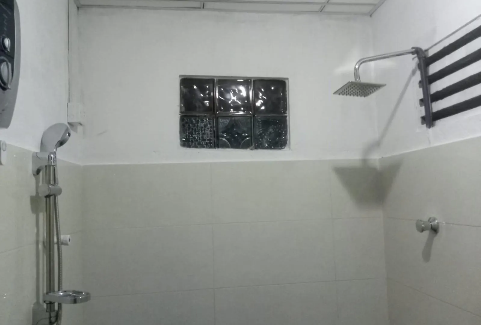 Hostel Eecs Transit And Budget Homestay Katunayake Sri Lanka
