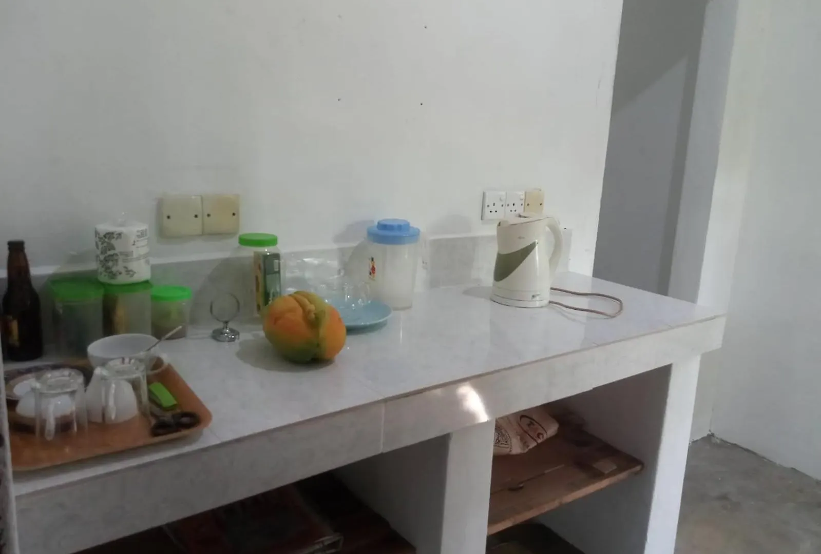 Hostel Eecs Transit And Budget Homestay Katunayake