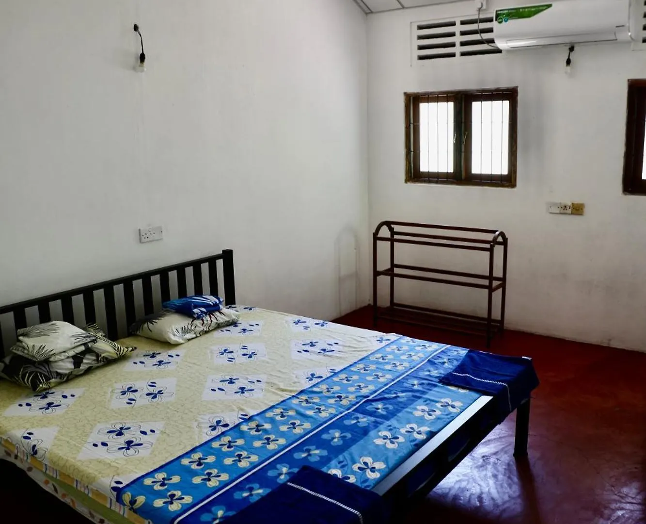 Eecs Transit And Budget Homestay Katunayake 0*,  Sri Lanka