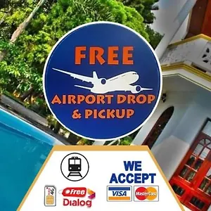 Airport A4 Transit Hub - Eco מלון