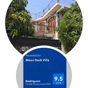 فندق مبيت وإفطار Moon Deck, كاتوناياكى